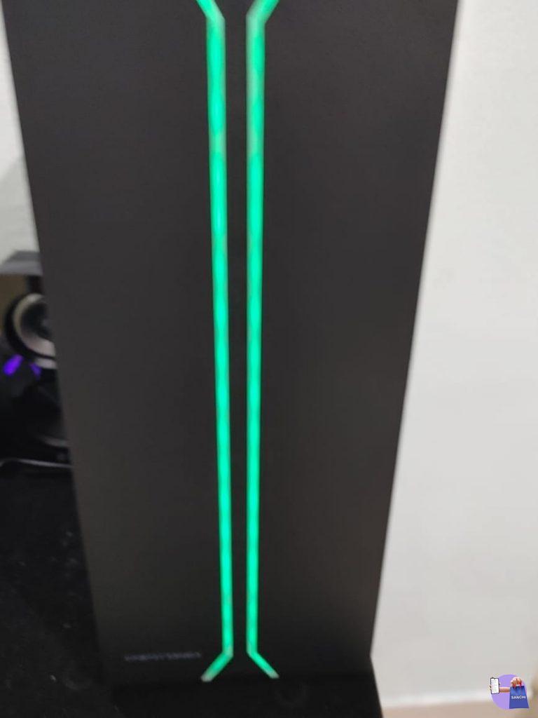 AMD RYZEN 3 Processor with AMD RADEON VEGA 8 GRAPHICS