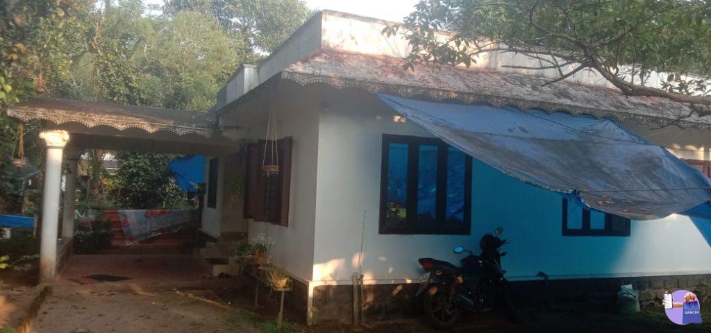 15 സെന്റ് സ്ഥലവും വാർക്കവീടും വില്പനക്കു