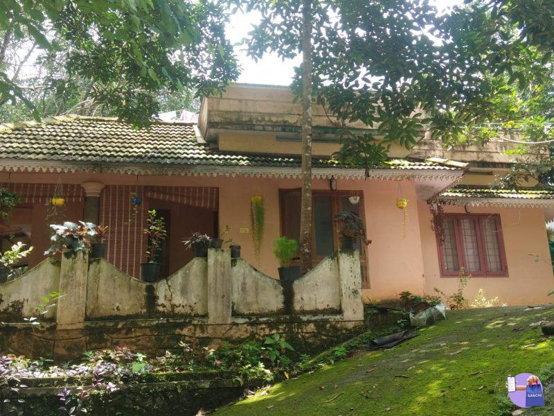 16സെന്റ് സ്ഥലവും 1100sqft വാർക്ക വീട്