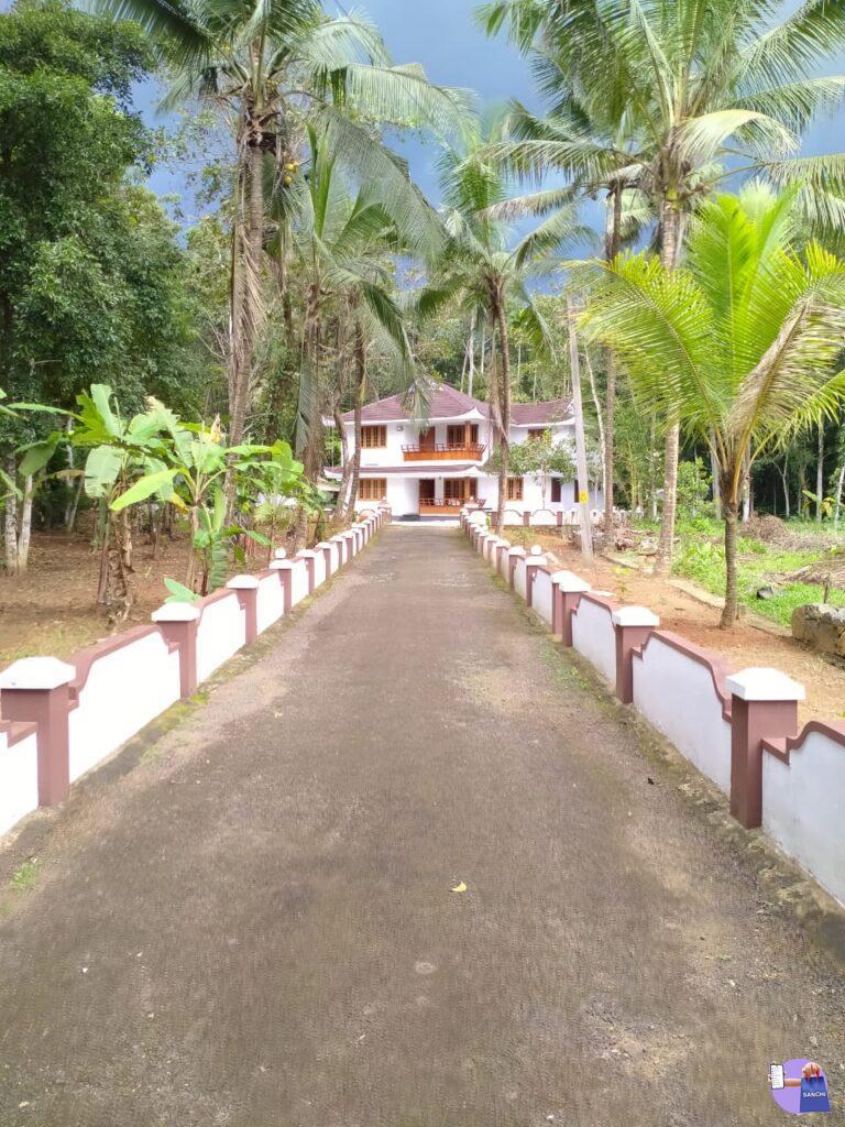 Home ๐กHome ๐ก Pravithanam , Pala 3000 sf