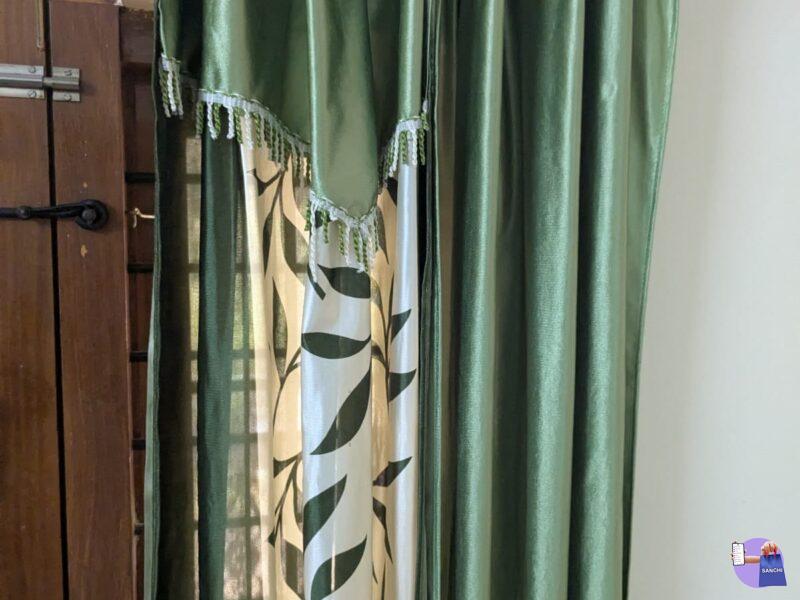 Curtain