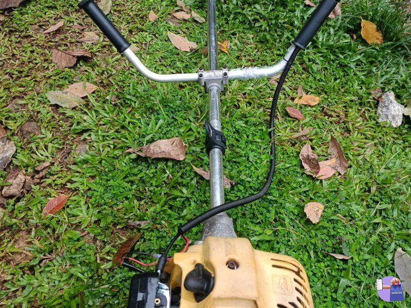 Grass cutting machine