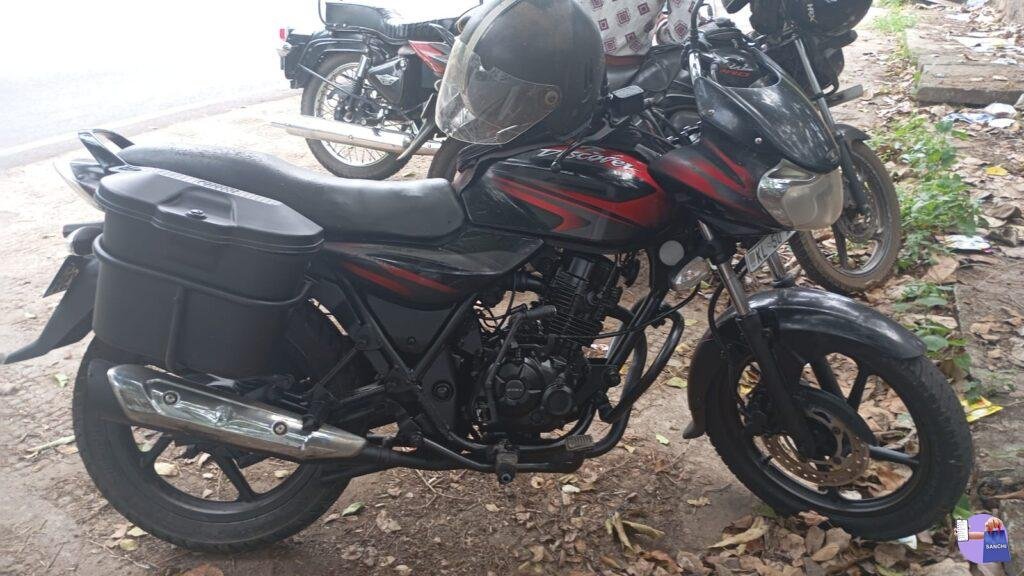 Bajaj Discover