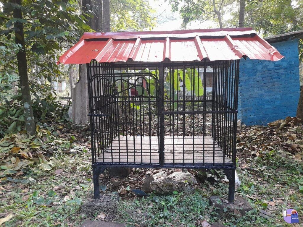 Dog cage